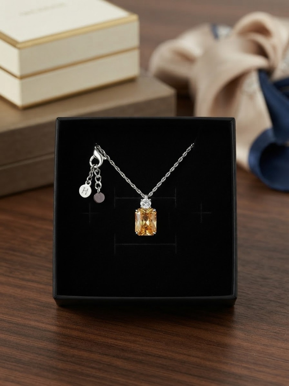 NWT Radiant Orange Ice Cut Pendant Necklace in Gift Box Luxury